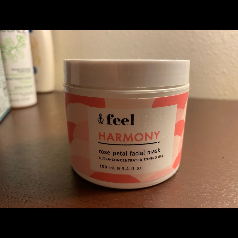 Feel Harmony Rose Petal Facial Mask (Unused)